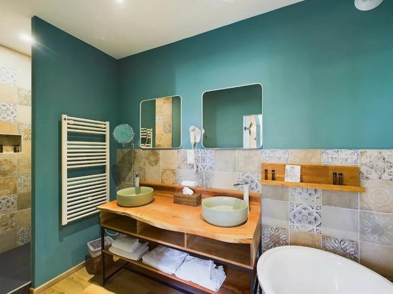 Château - 1 840 m² - 36 pièces