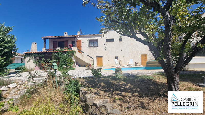 Villa - 139 m² - 6 pièces