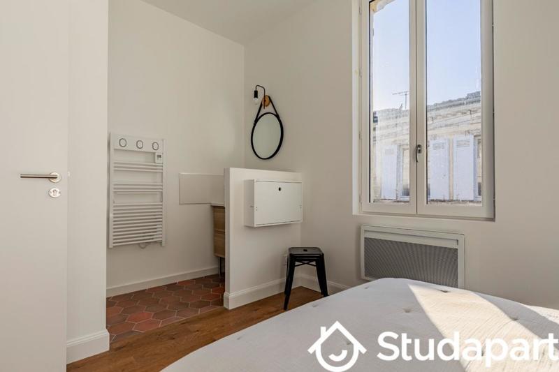 Chambre - 11 m² - 1 pièce