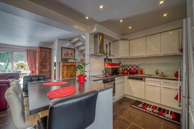 Maison - 143 m² - 7 pièces