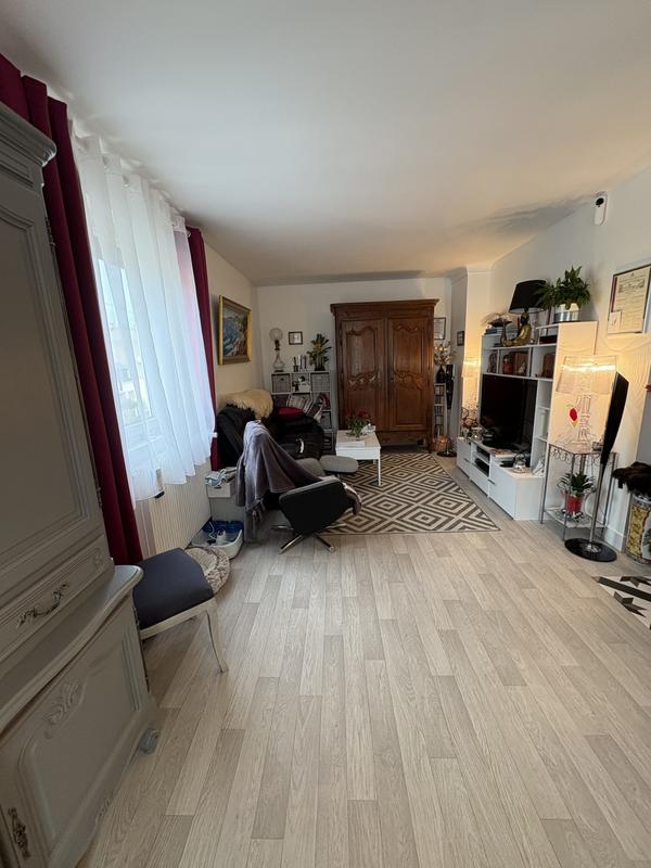 Appartement - 90 m² - 4 pièces