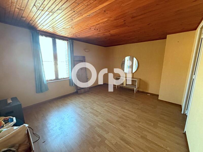 Maison - 230 m² - 5 pièces