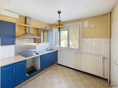 Appartement - 74 m² - 4 pièces