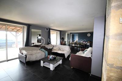 Maison ancienne - 159 m² - 7 pièces