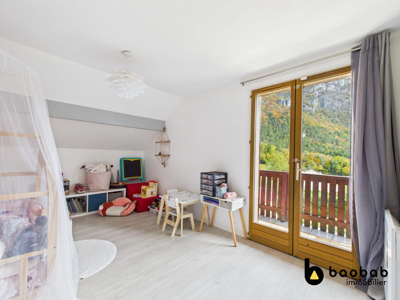 Maison - 95 m² - 4 pièces