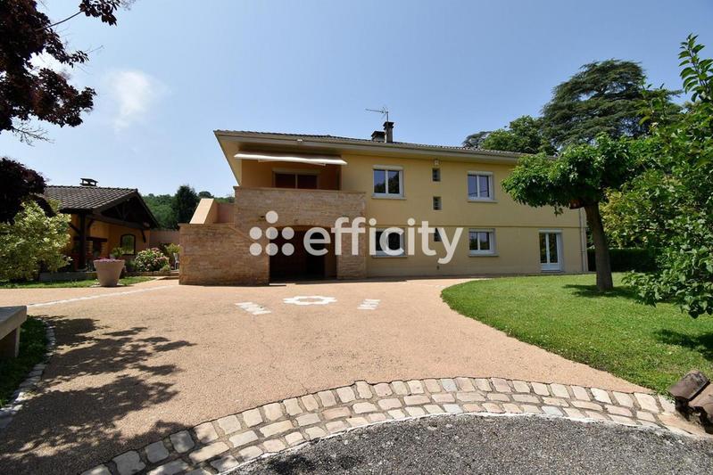 Maison - 171 m² - 8 pièces