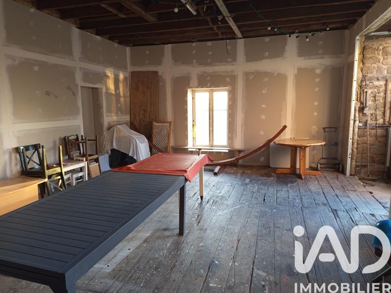 Maison - 201 m² - 7 pièces