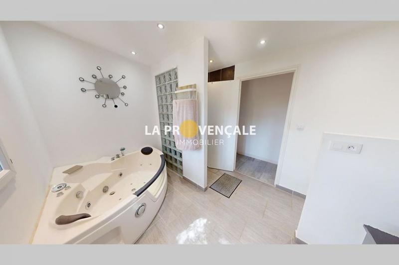 Maison - 116 m² - 4 pièces