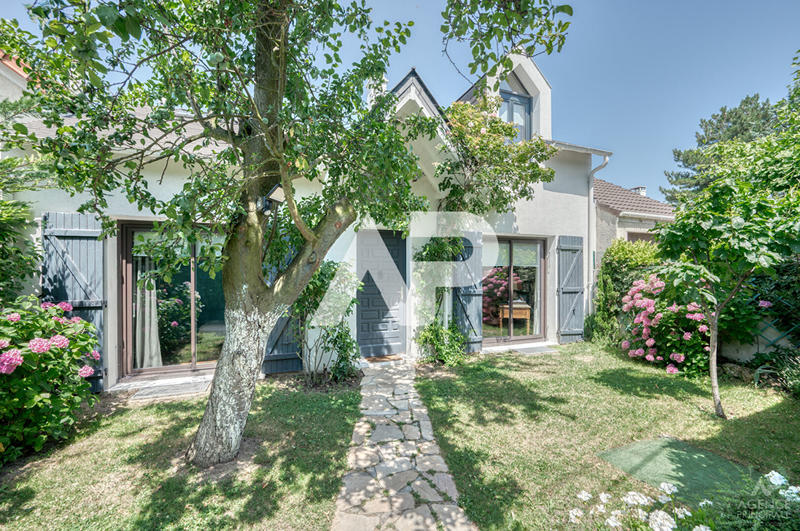 Maison - 140 m² - 7 pièces