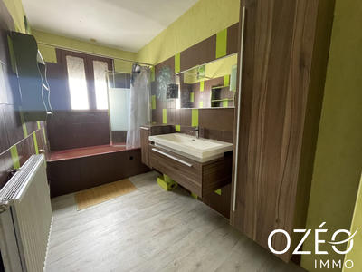 Maison - 138 m² - 4 pièces