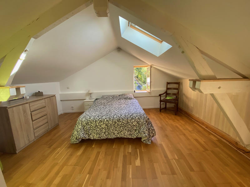 Maison - 182 m² - 10 pièces