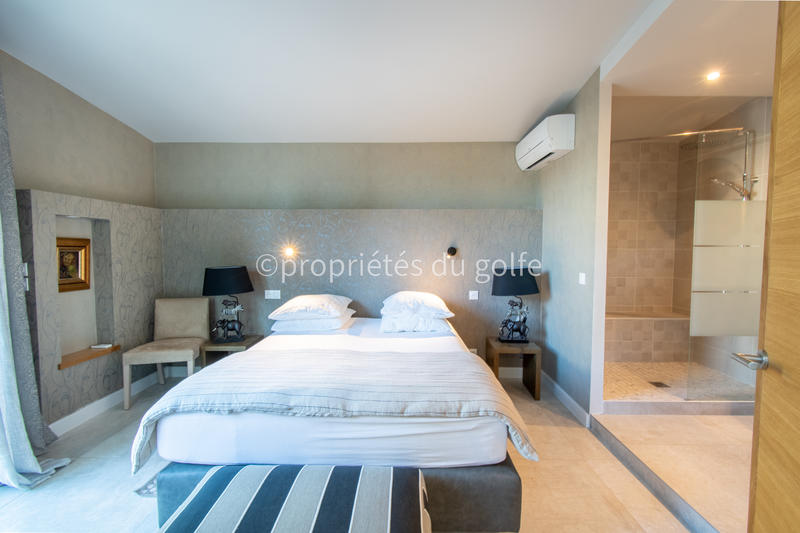 Maison - 210 m² - 5 pièces