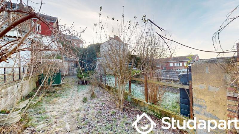 Chambre - 82 m² - 1 pièce