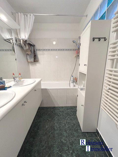 Appartement - 90 m² - 4 pièces