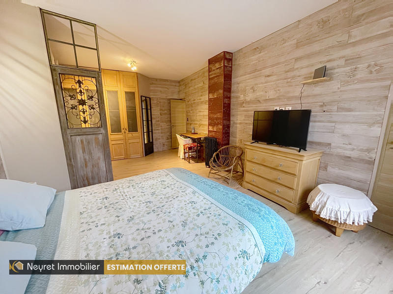 Maison - 267 m² - 6 pièces