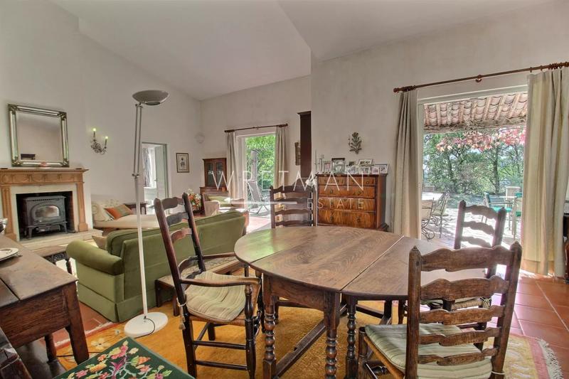 Villa - 188 m² - 8 pièces