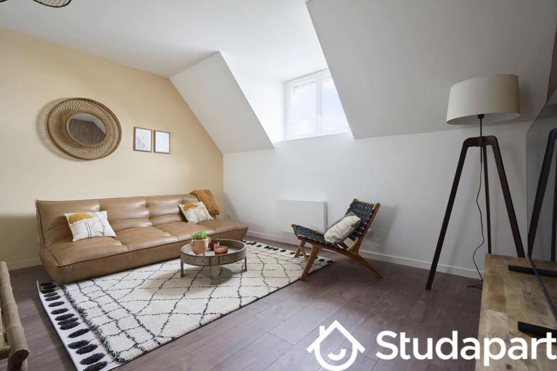 Chambre - 10 m² - 1 pièce