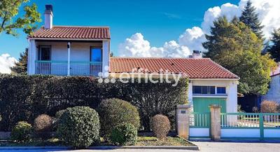 Maison - 96 m² - 4 pièces