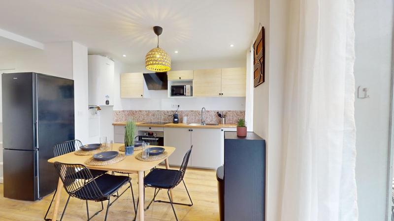 Appartement - 76 m² - 5 pièces