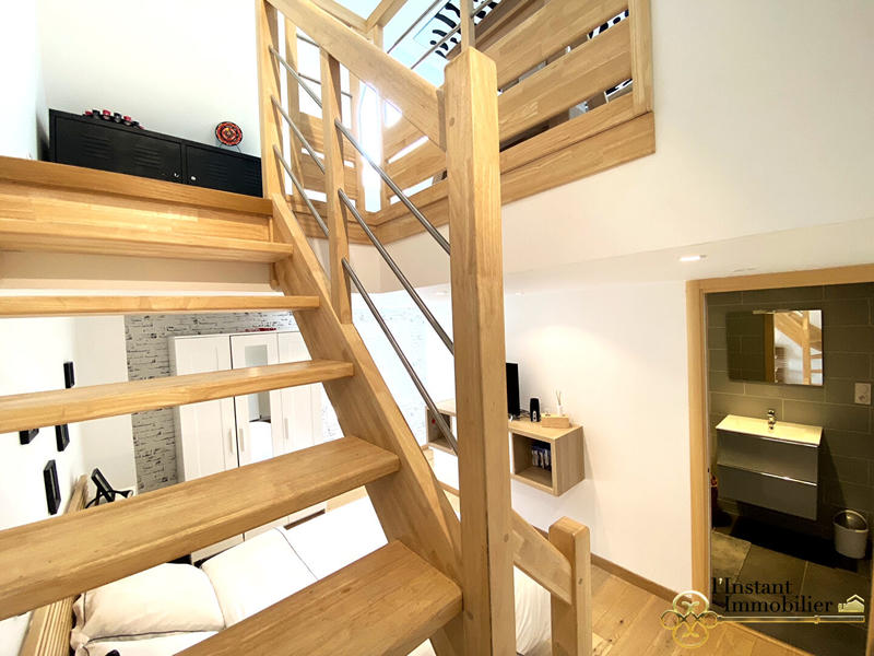 Demeure - 271 m² - 10 pièces