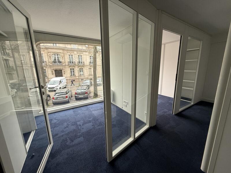 Bureau - 164 m²