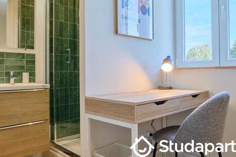 Chambre - 10 m² - 1 pièce