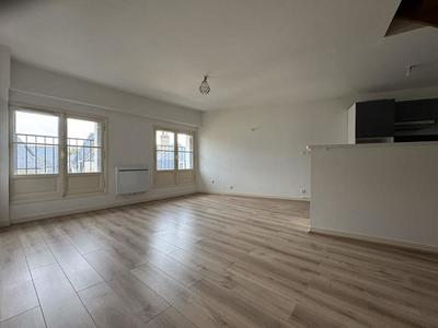 Appartement - 75 m² - 4 pièces