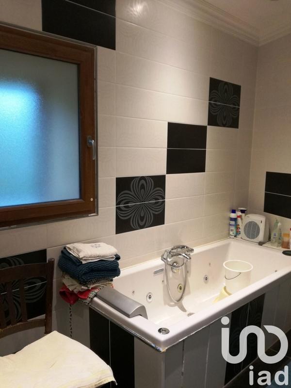 Maison de village - 250 m² - 8 pièces