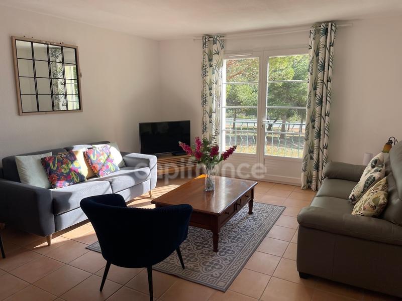 Appartement - 80 m² - 3 pièces