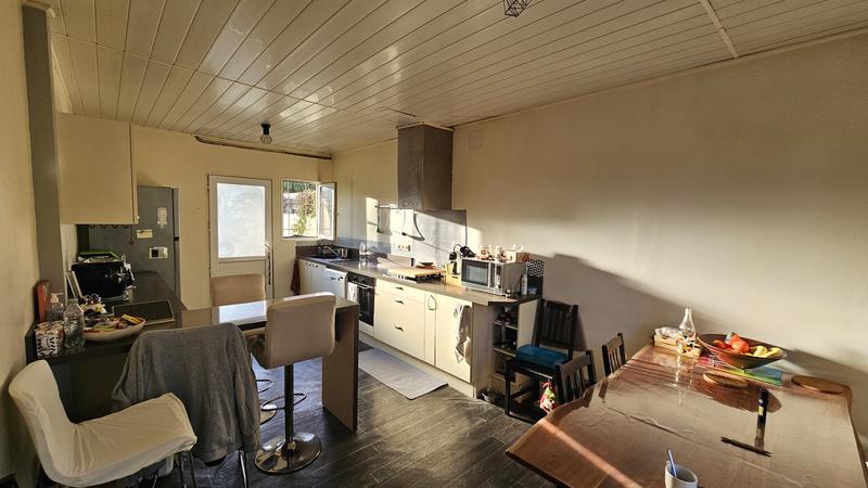 Maison - 98 m² - 5 pièces