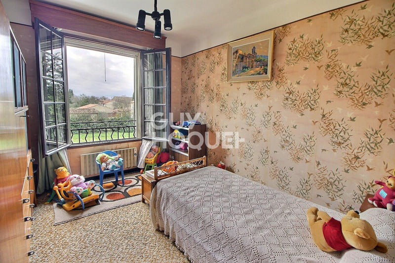 Maison - 298 m² - 11 pièces