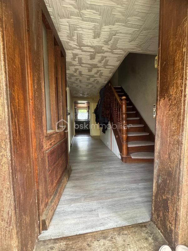 Maison - 187 m² - 7 pièces