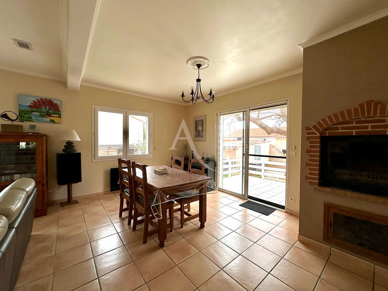 Maison - 98 m² - 4 pièces