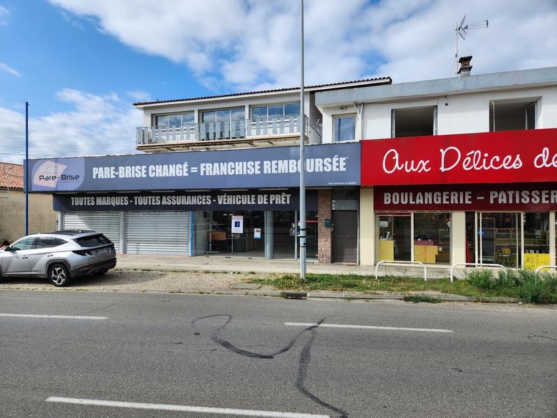 Local commercial - 200 m²