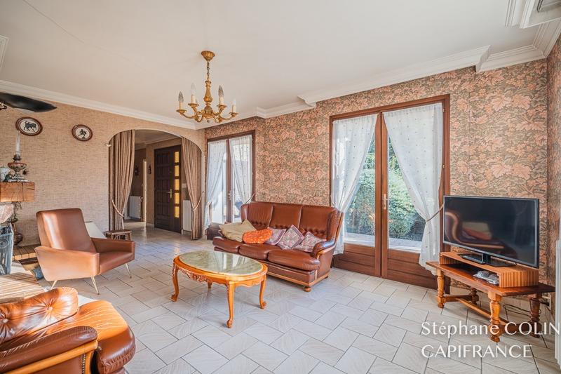 Maison - 201 m² - 8 pièces