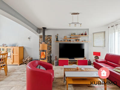 Maison traditionnelle - 121 m² - 6 pièces