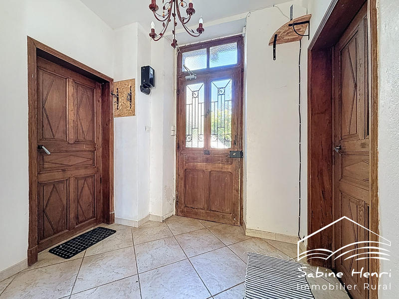 Maison - 538 m² - 20 pièces