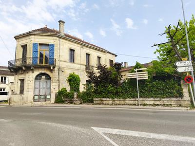 Maison ancienne - 190 m² - 6 pièces