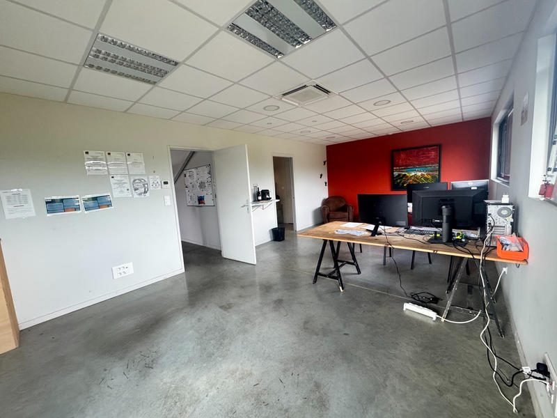 Local commercial - 258 m² - 5 pièces