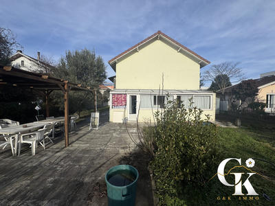 Maison ancienne - 140 m² - 8 pièces