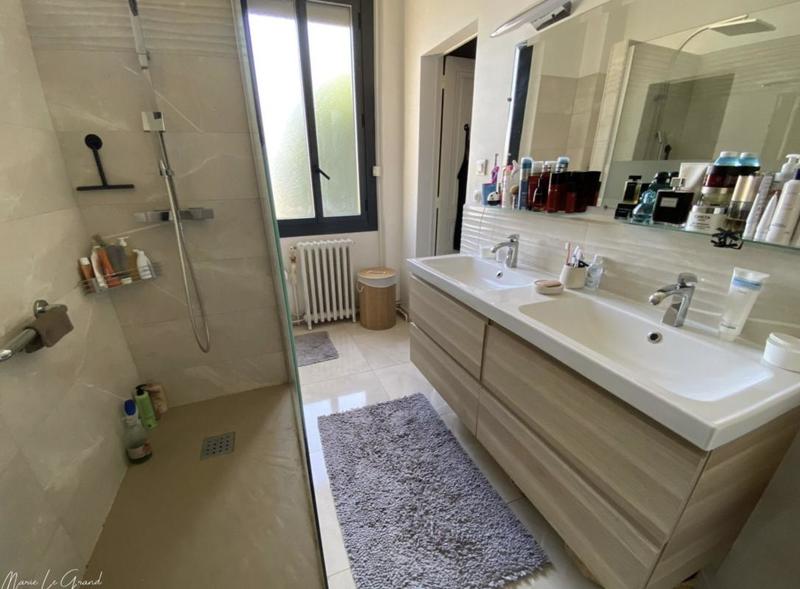 Maison - 203 m² - 7 pièces