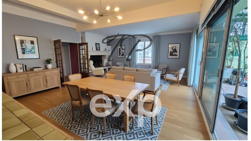 Appartement - 177 m² - 6 pièces