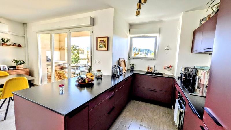 Appartement - 79 m² - 3 pièces