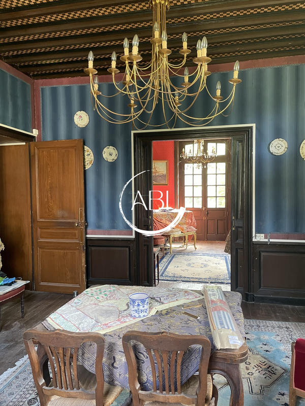 Villa - 269 m² - 11 pièces