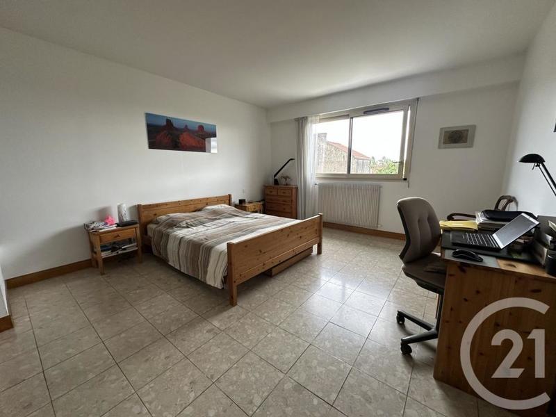 Pavillon - 170 m² - 6 pièces