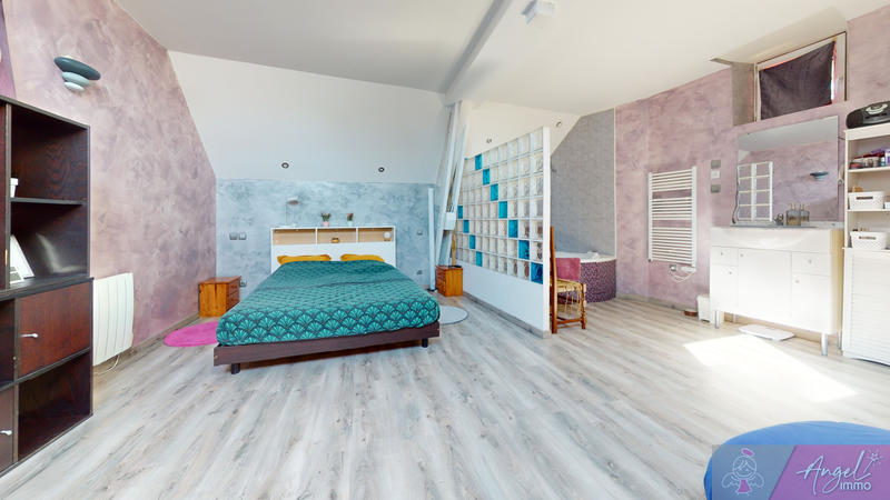 Maison de village - 220 m² - 7 pièces