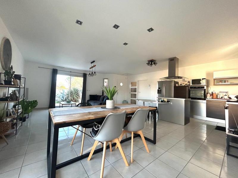 Propriété - 149 m² - 6 pièces