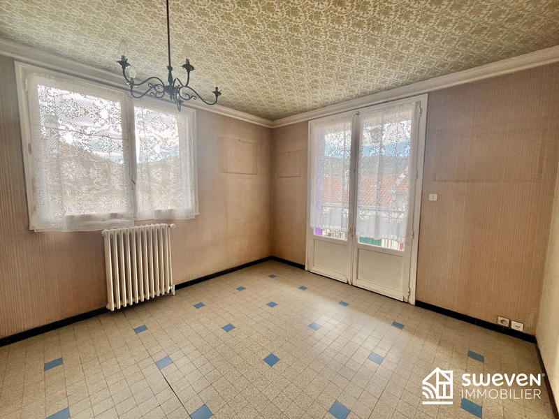 Maison - 120 m² - 7 pièces