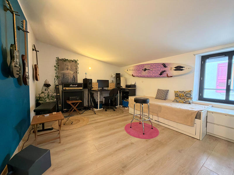 Maison - 110 m² - 5 pièces