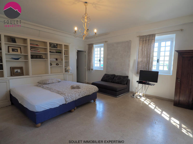 Bastide - 205 m² - 8 pièces